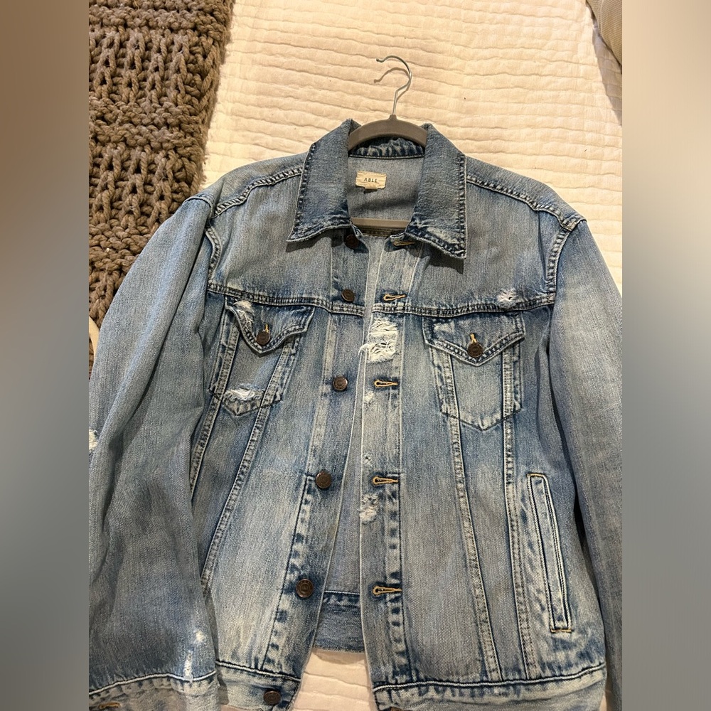 Able ripped Jean jacket. Great condition. Size L!
